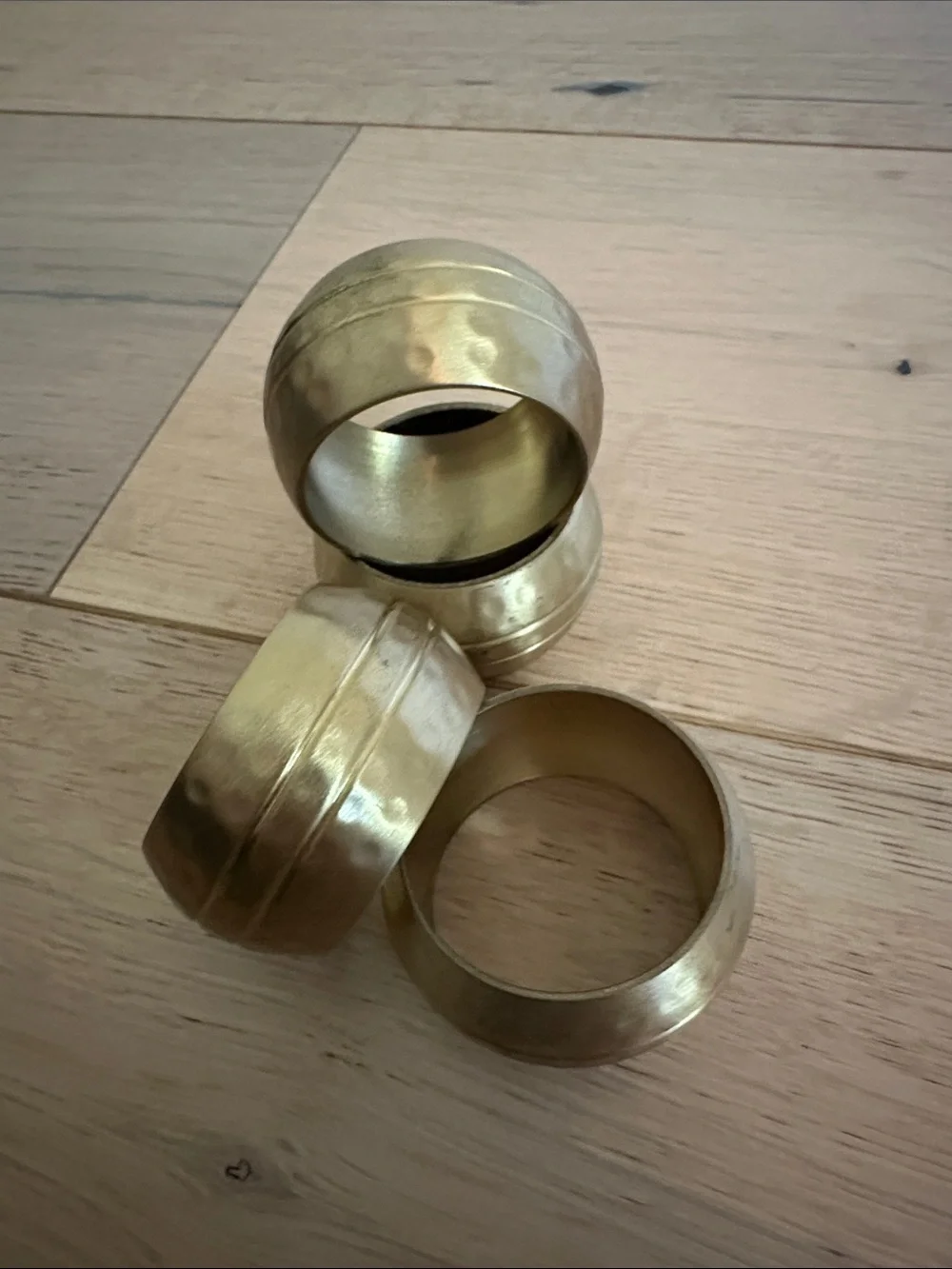 Pack of 4 Brass/Gold Toned Napkin Rings